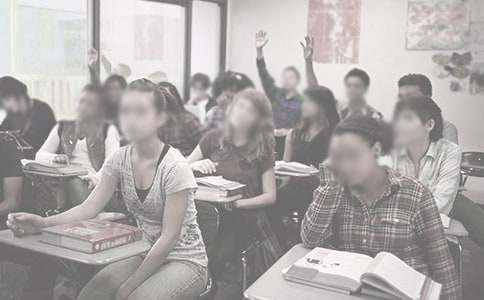 哪里可以找到适合青少年的篮球季前赛训练营_0